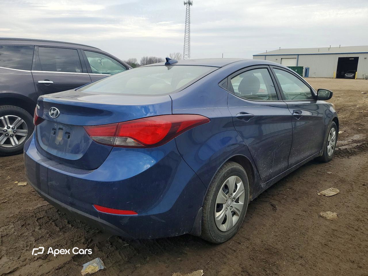 Hyundai Elantra 2016