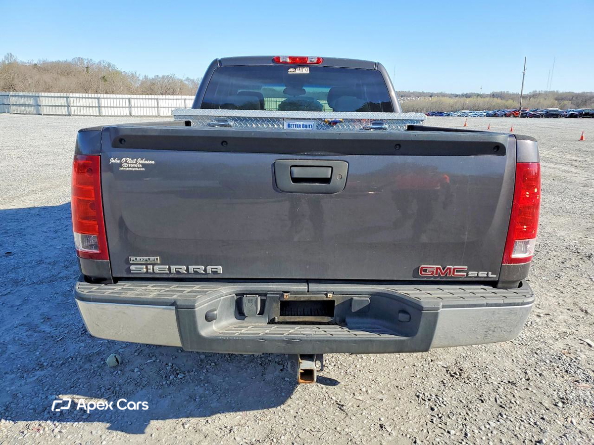 GMC Sierra 2011