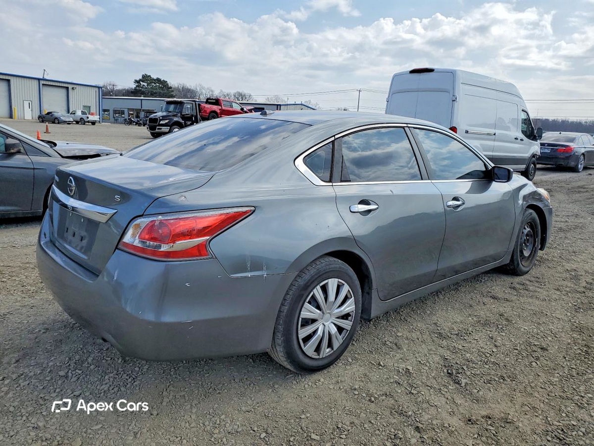 Nissan Altima 2015
