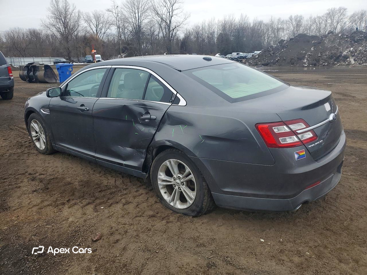 Ford Taurus 2015