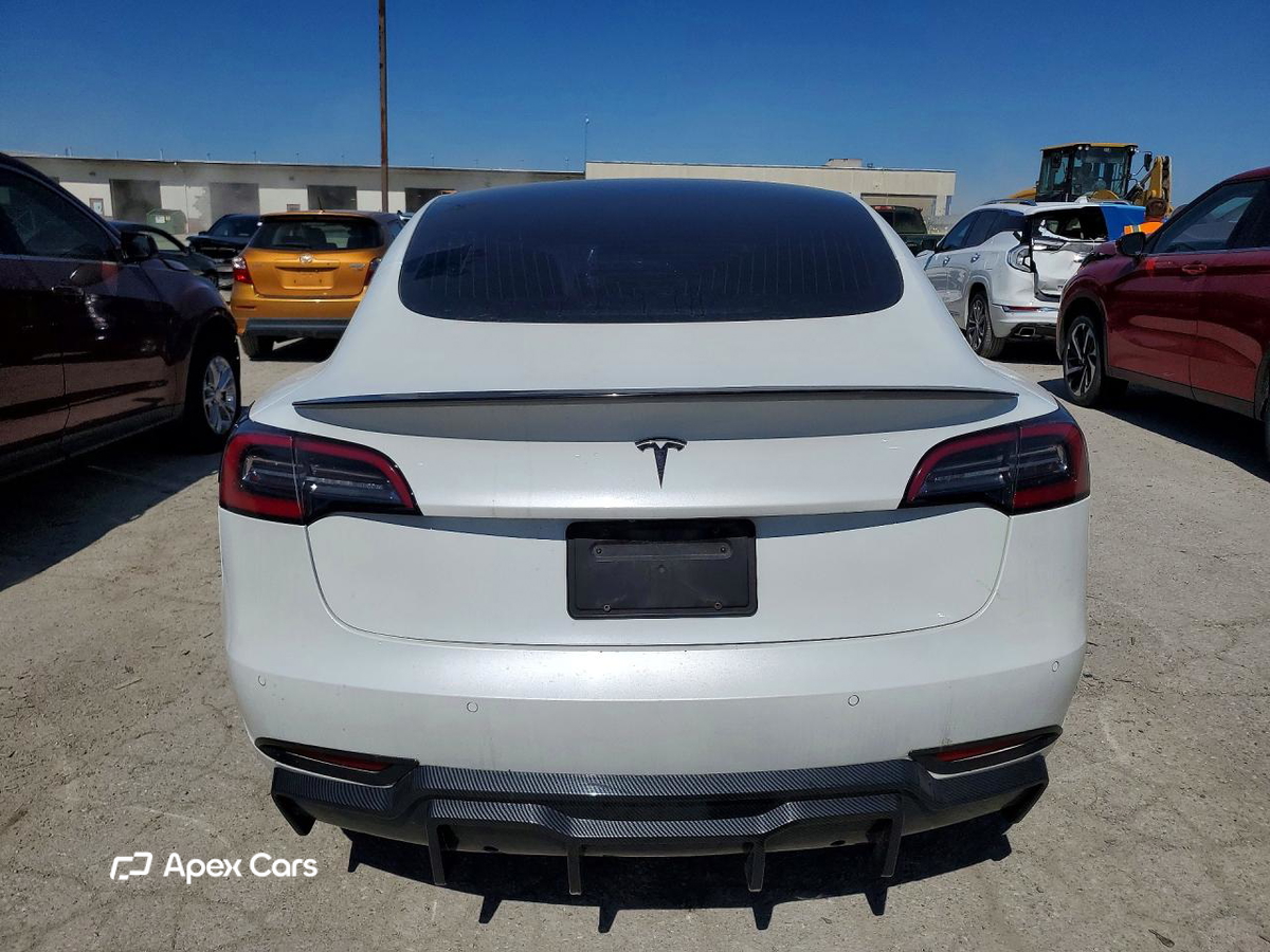 Tesla Model 3 2020