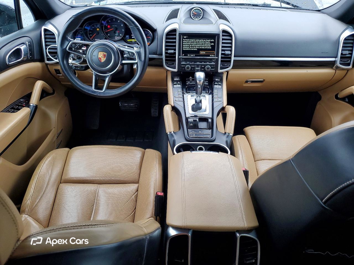 Porsche Cayenne 2016