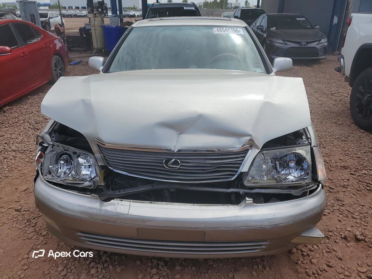 Lexus LS 2000