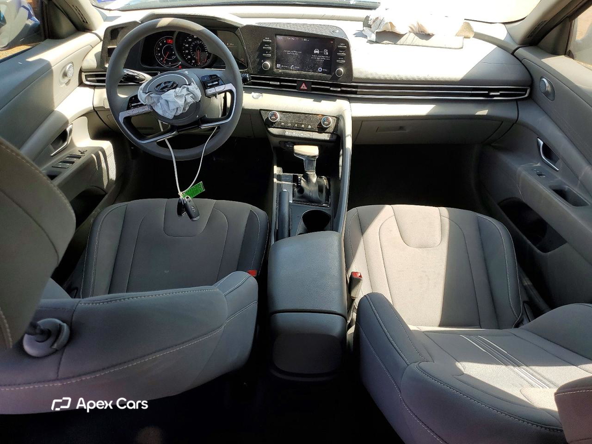 Hyundai Elantra 2023