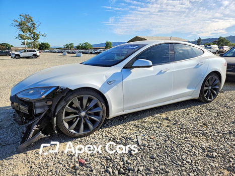 Tesla Model S 2015 - Image 1 of 13