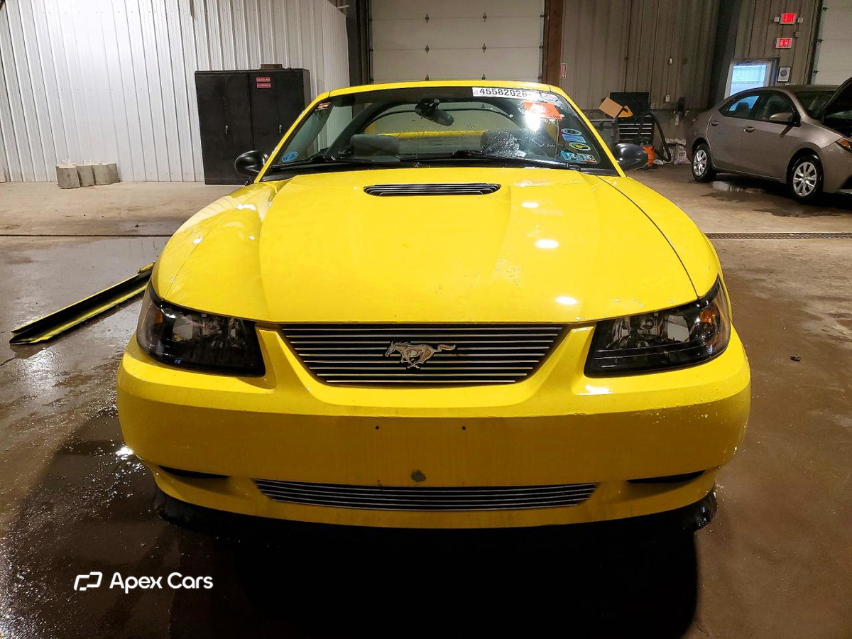 Ford Mustang 2001