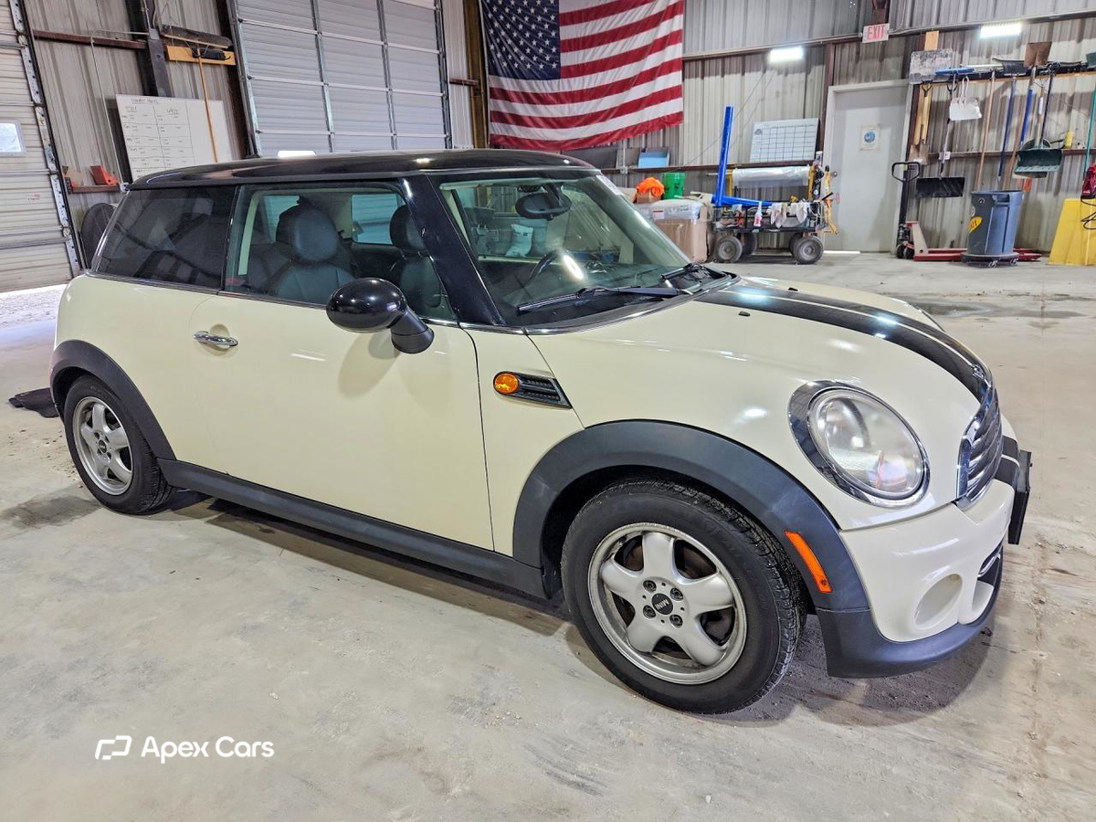 MINI Cooper 2011