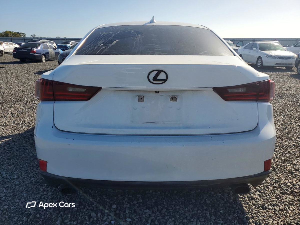 Lexus IS 2015