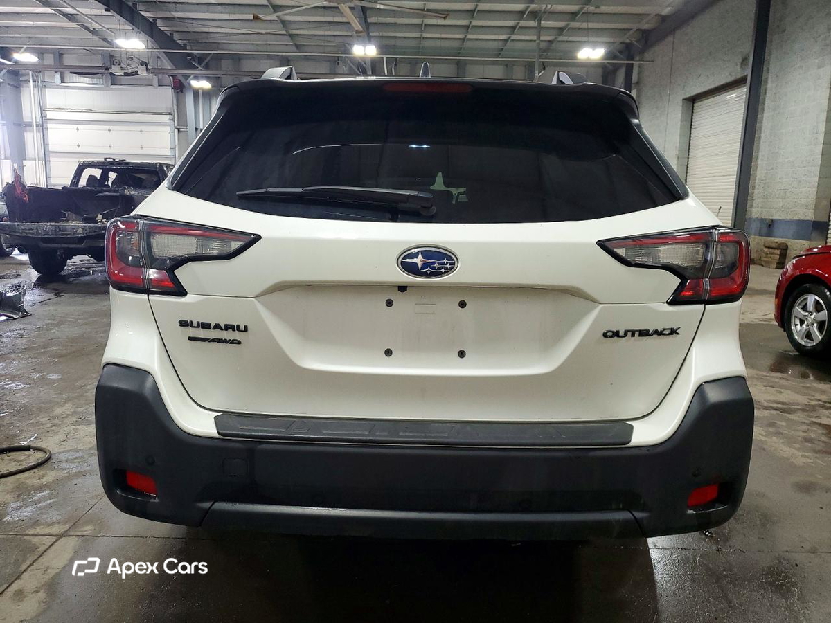 Subaru Outback 2025
