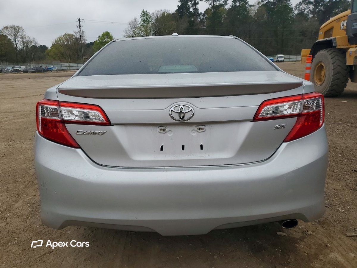 Toyota Camry 2012