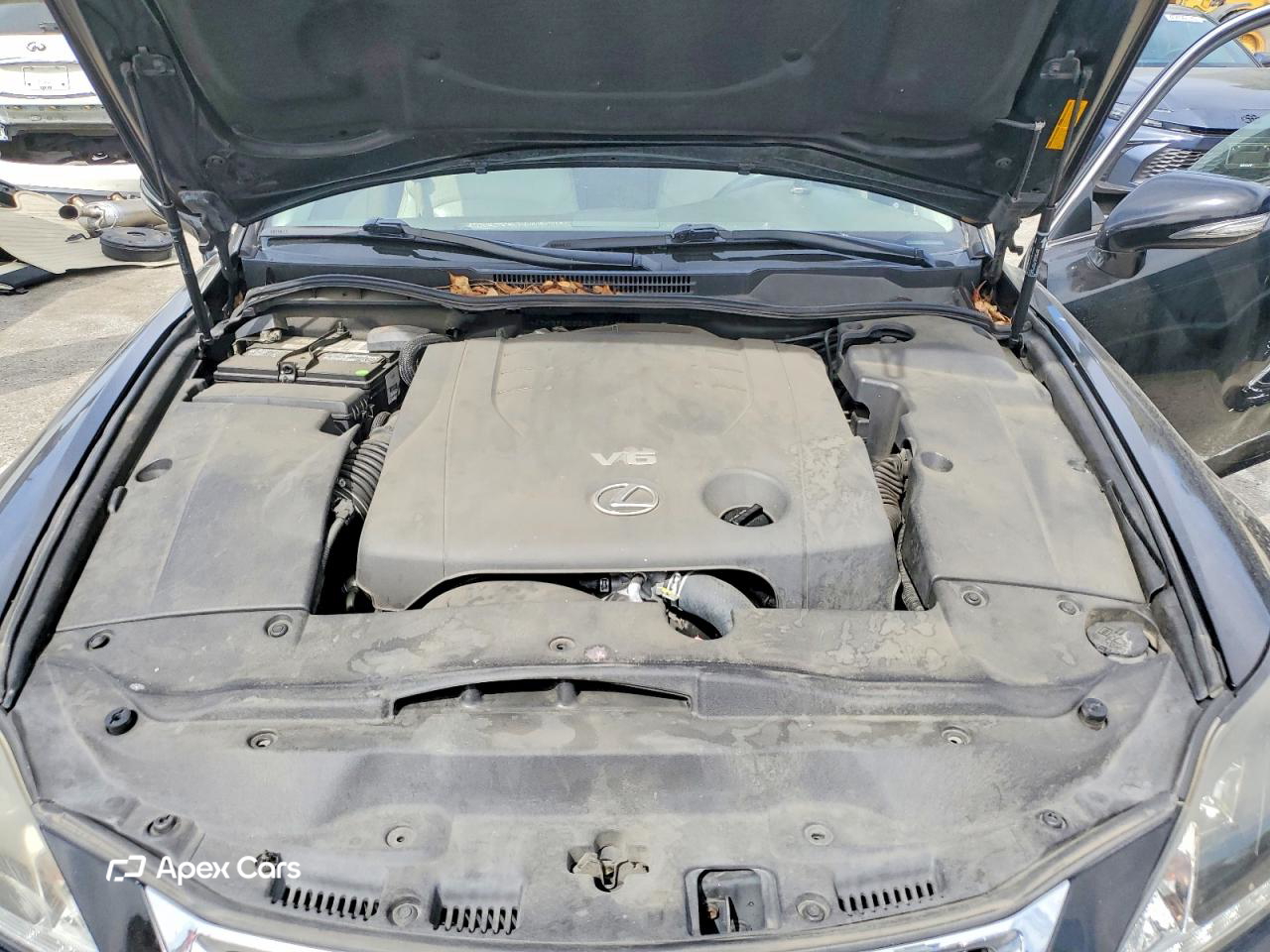 Lexus IS 2011