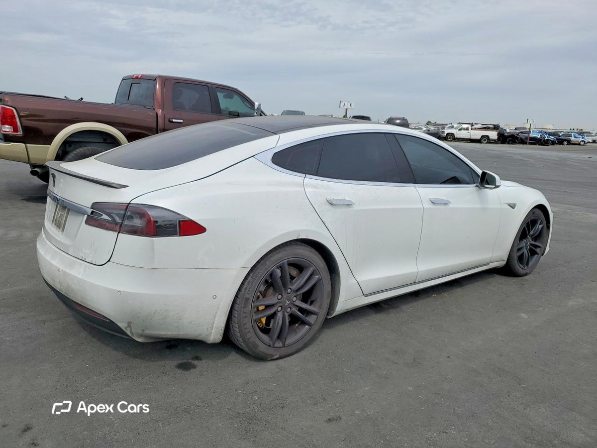 Tesla Model S 2016