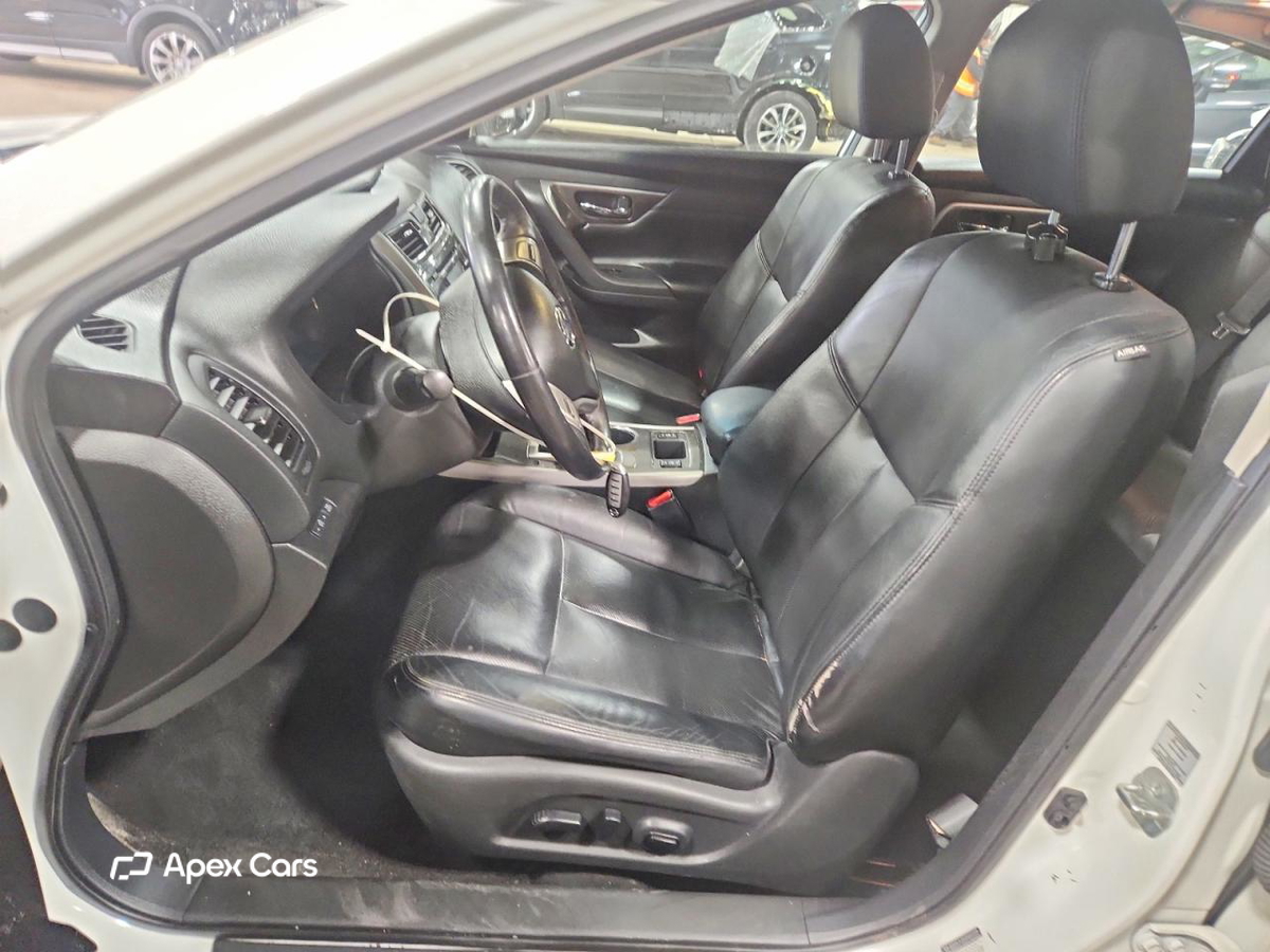 Nissan Altima 2015