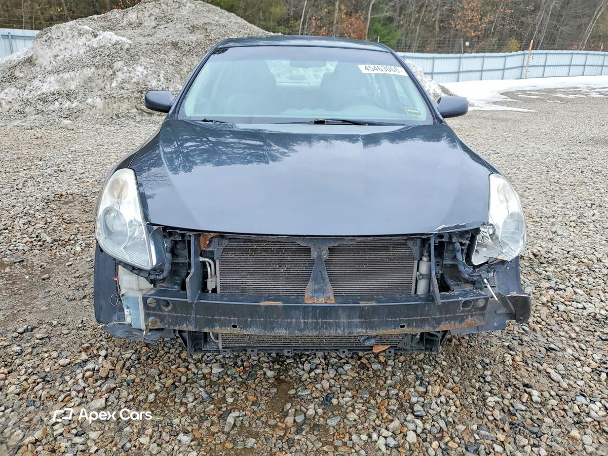 Nissan Altima 2011
