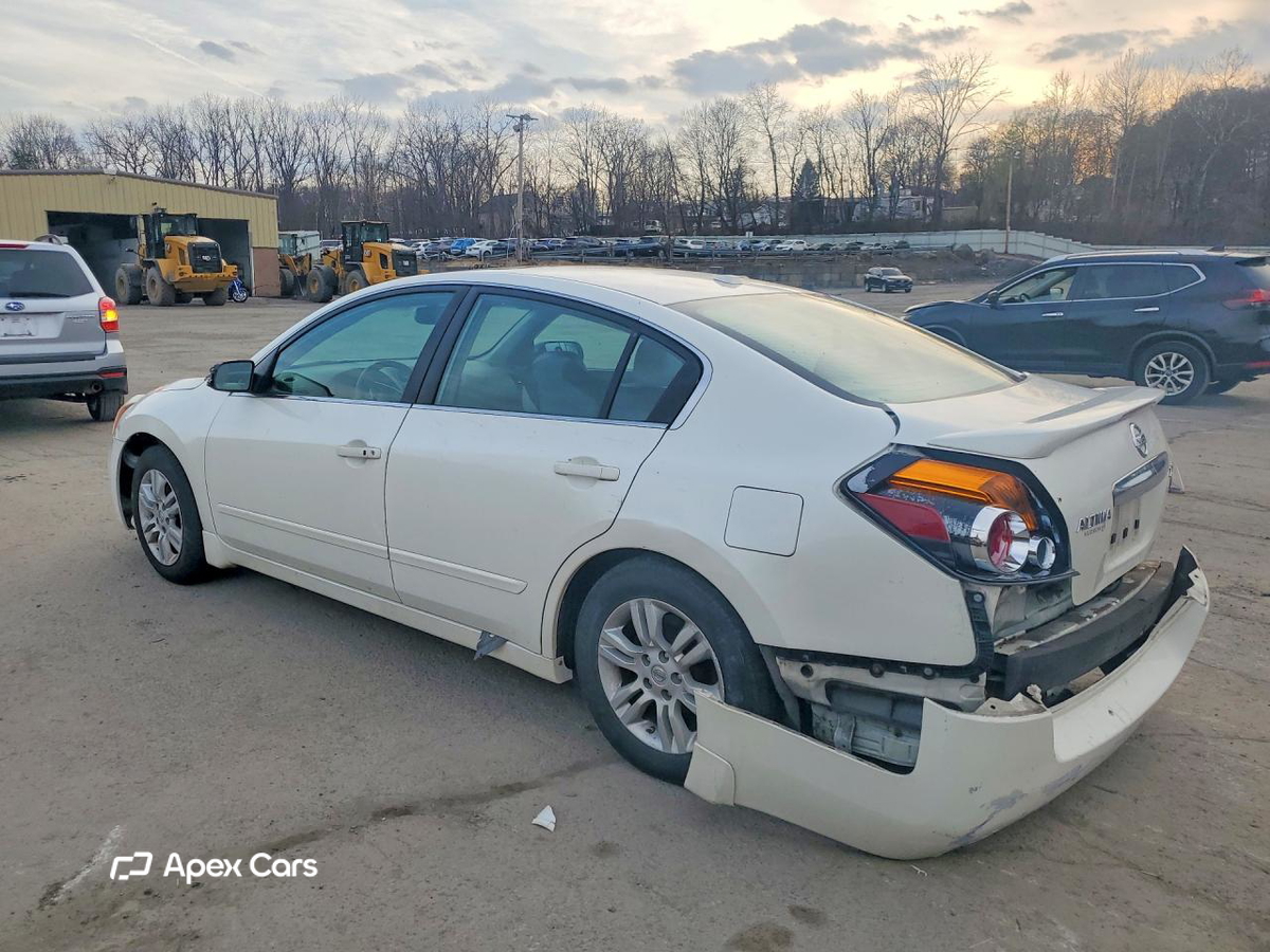 Nissan Altima 2010