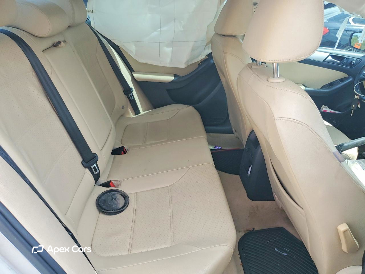Volkswagen Jetta 2014