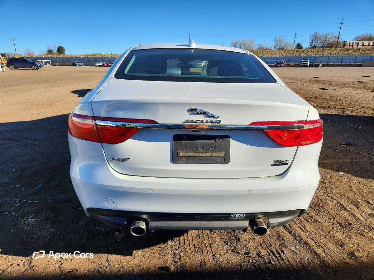 Jaguar XF 2016