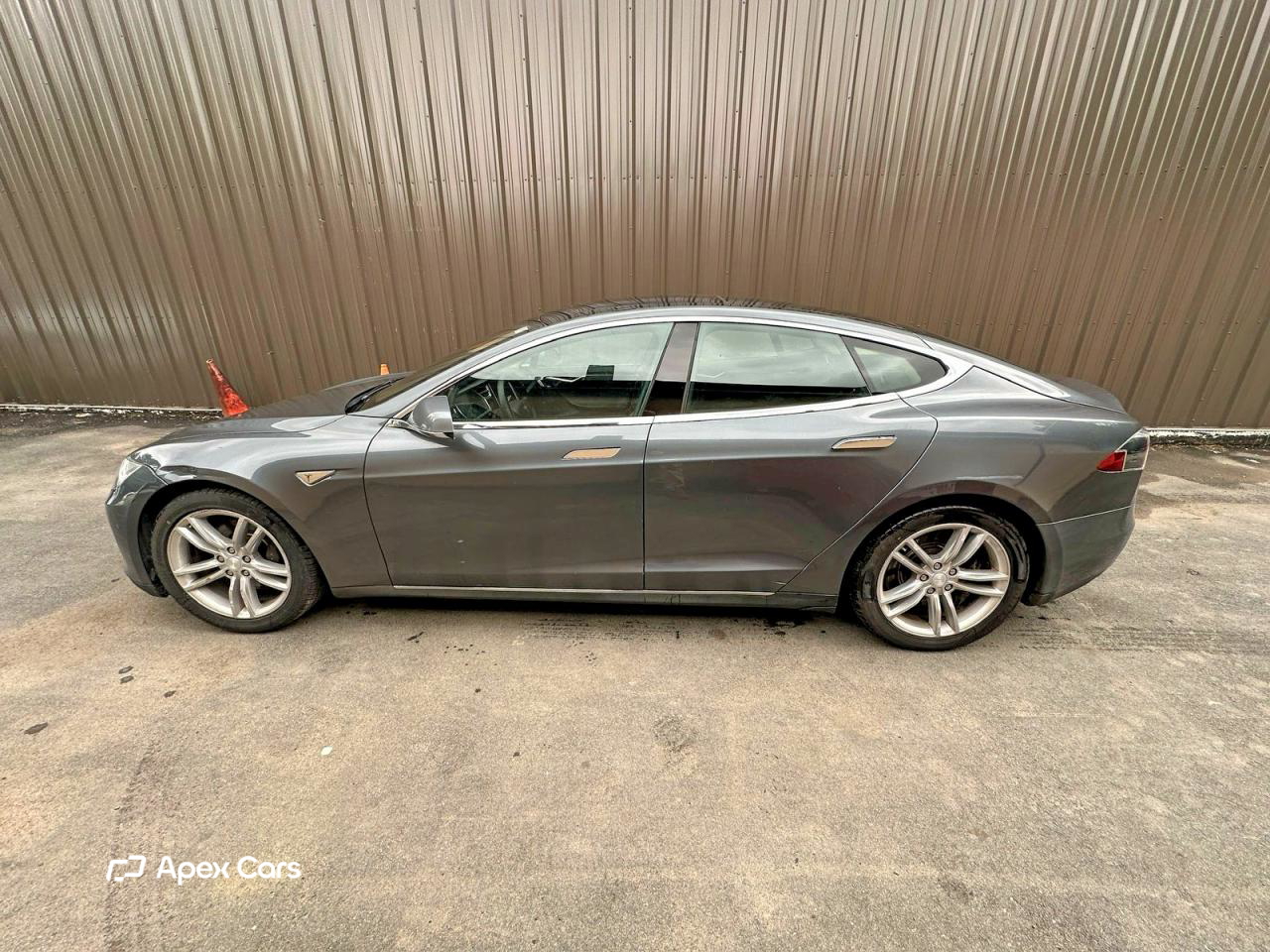 Tesla Model S 2013