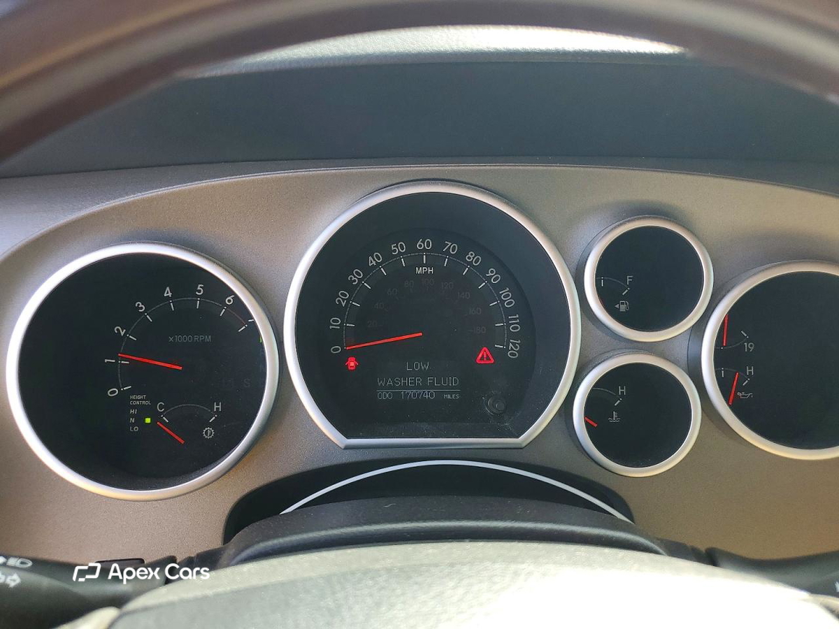 Toyota Sequoia 2015