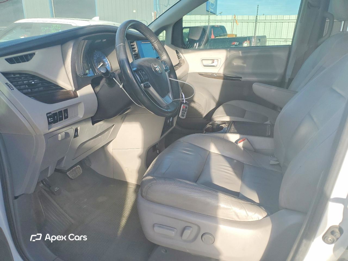 Toyota Sienna 2017
