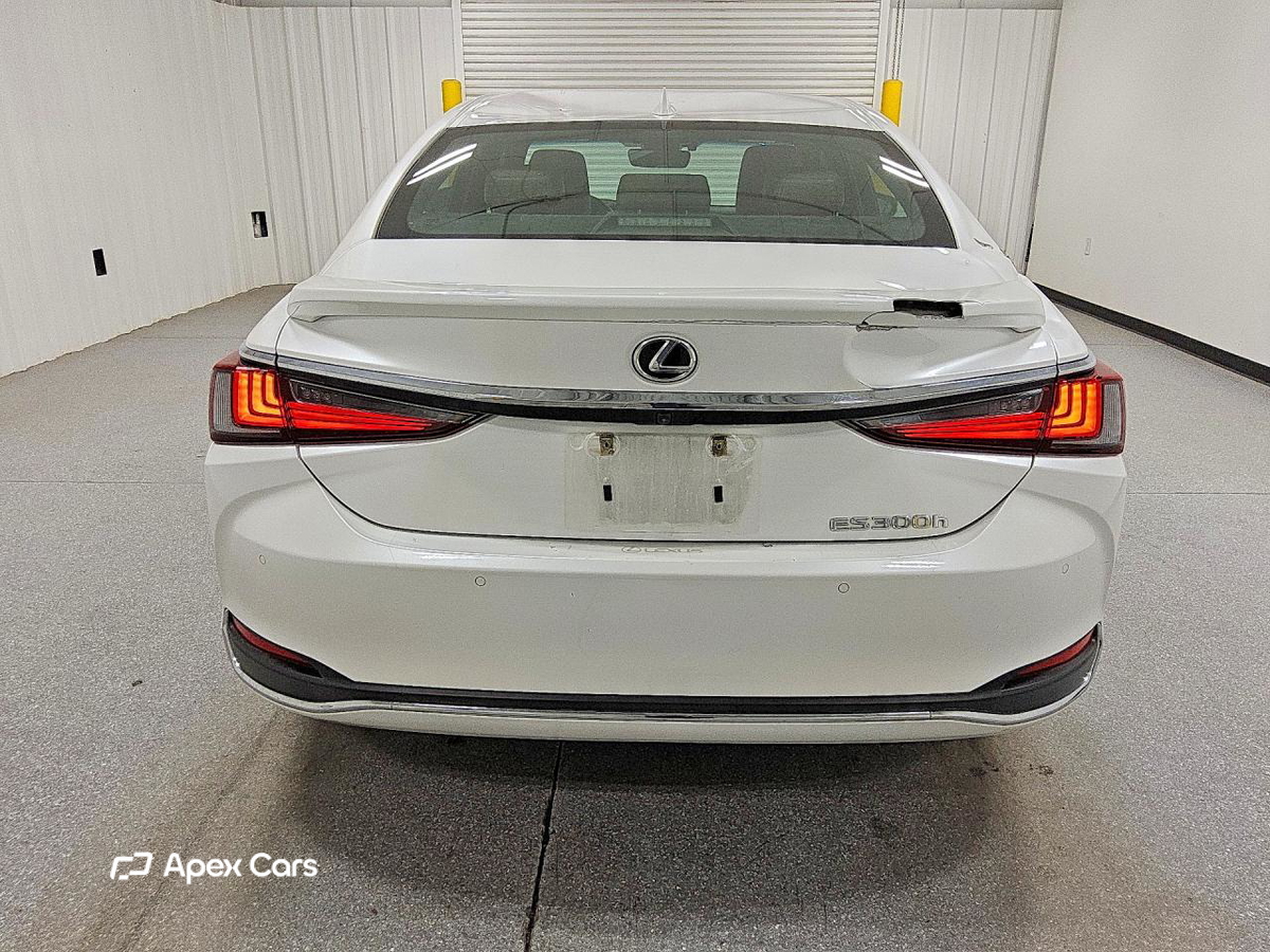 Lexus ES 2024