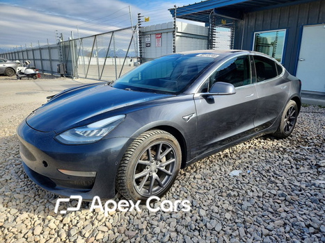Tesla Model 3 2018 - Image 1 of 13