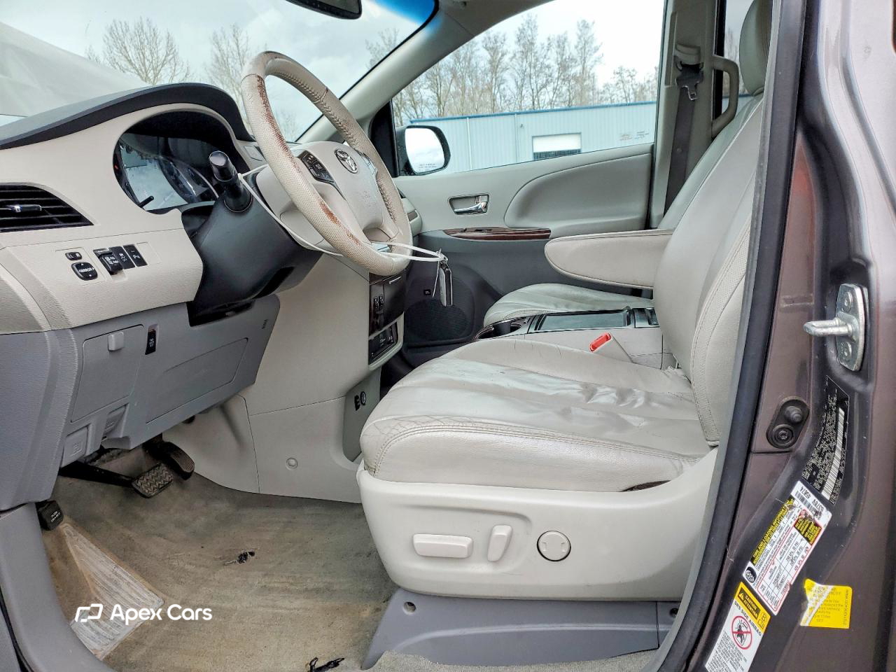 Toyota Sienna 2012