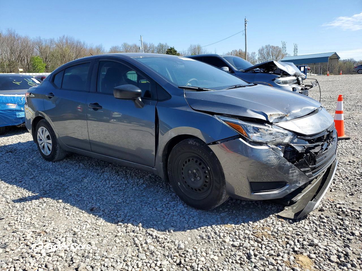 Nissan Versa 2025