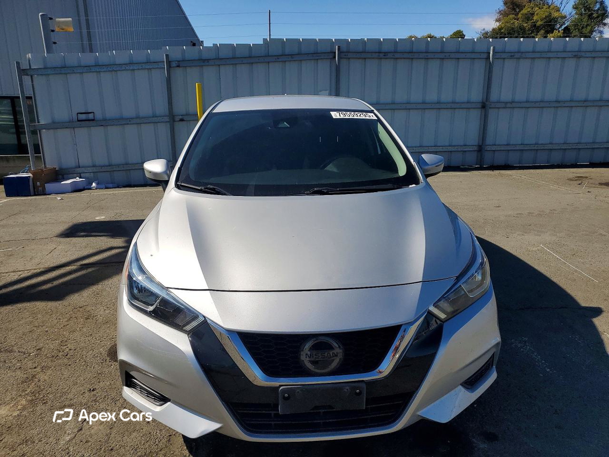 Nissan Versa 2020