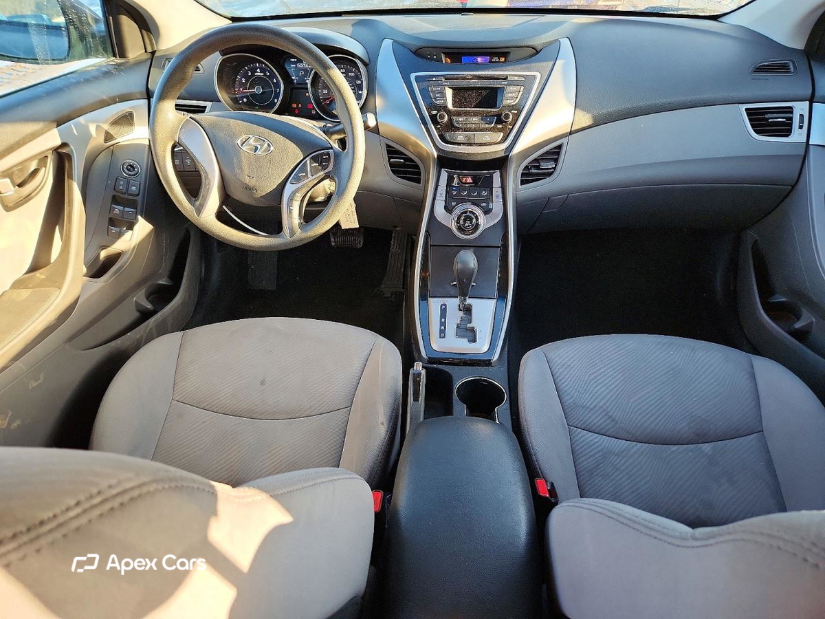 Hyundai Elantra 2013