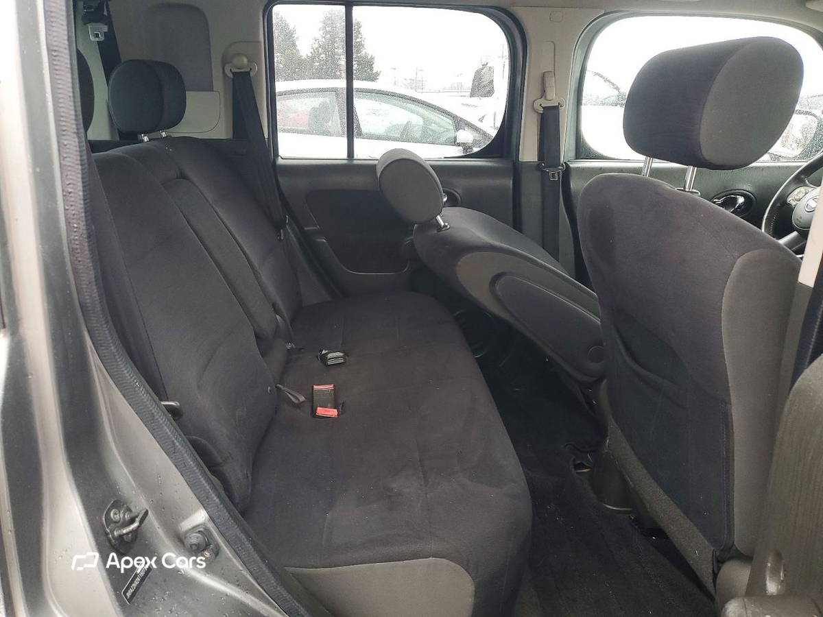 Nissan Cube 2010