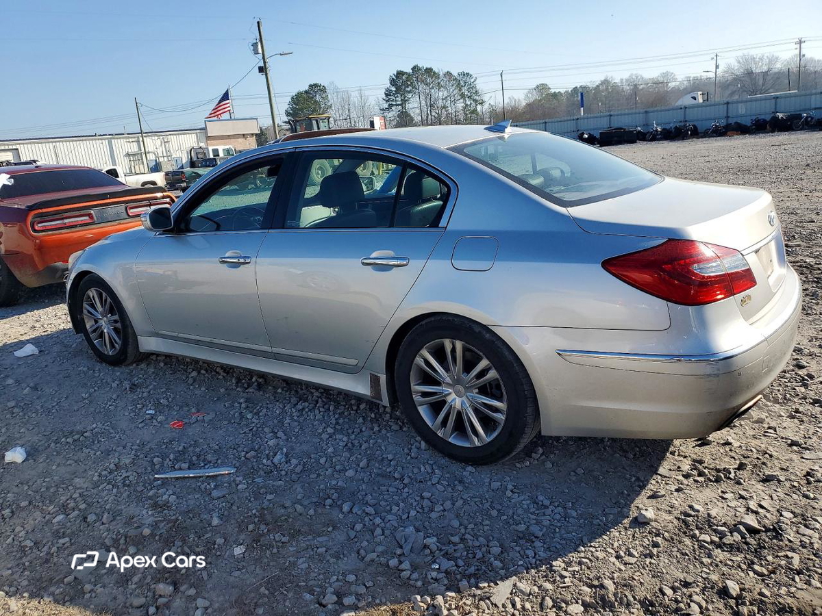 Hyundai Genesis 2013