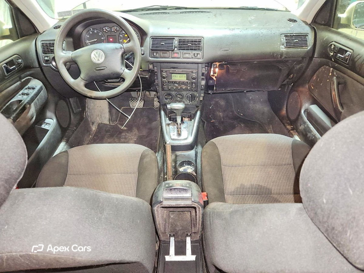 Volkswagen Golf 2004