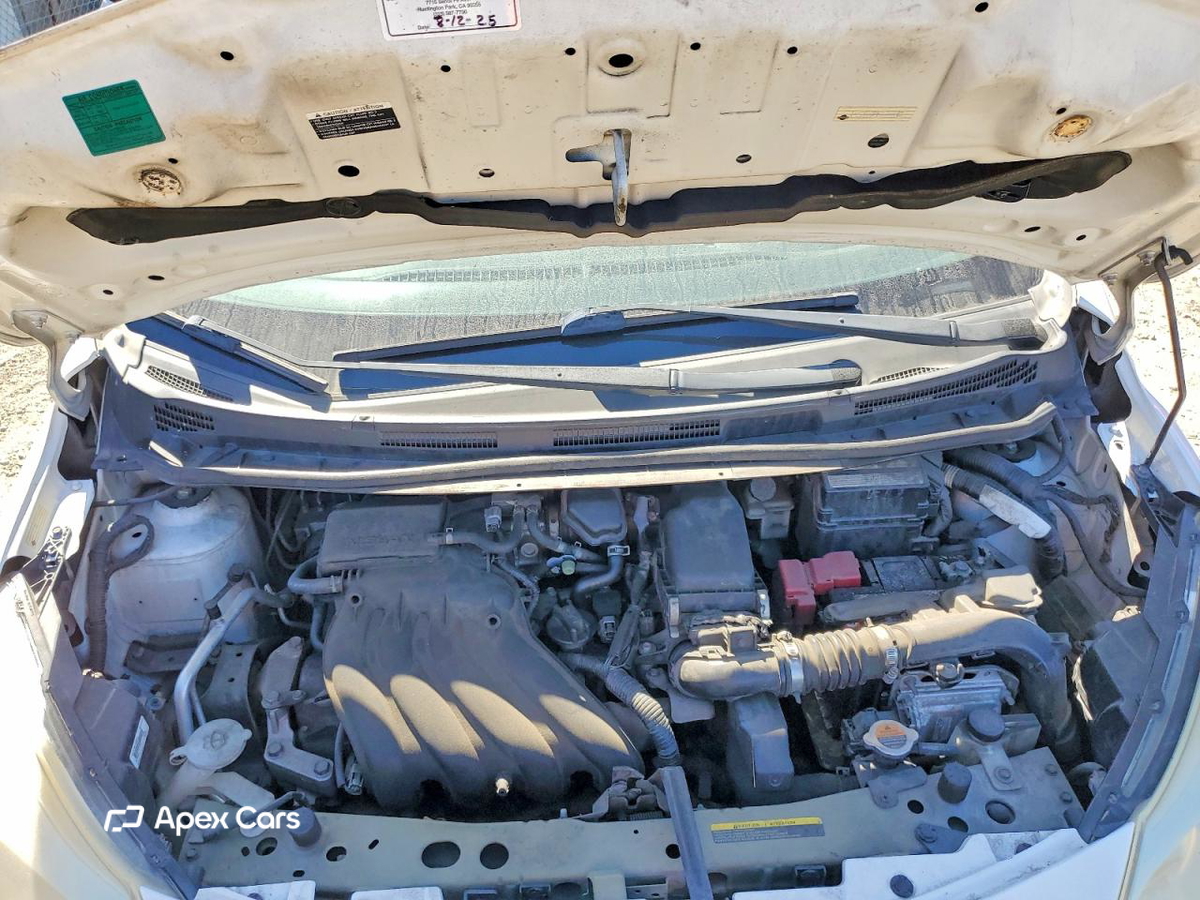 Nissan Versa 2016