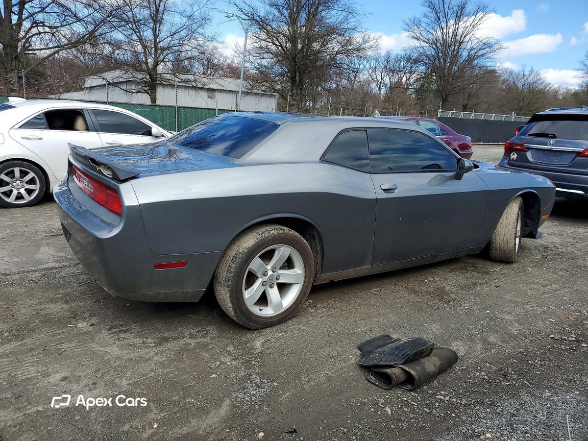 Dodge Challenger 2011