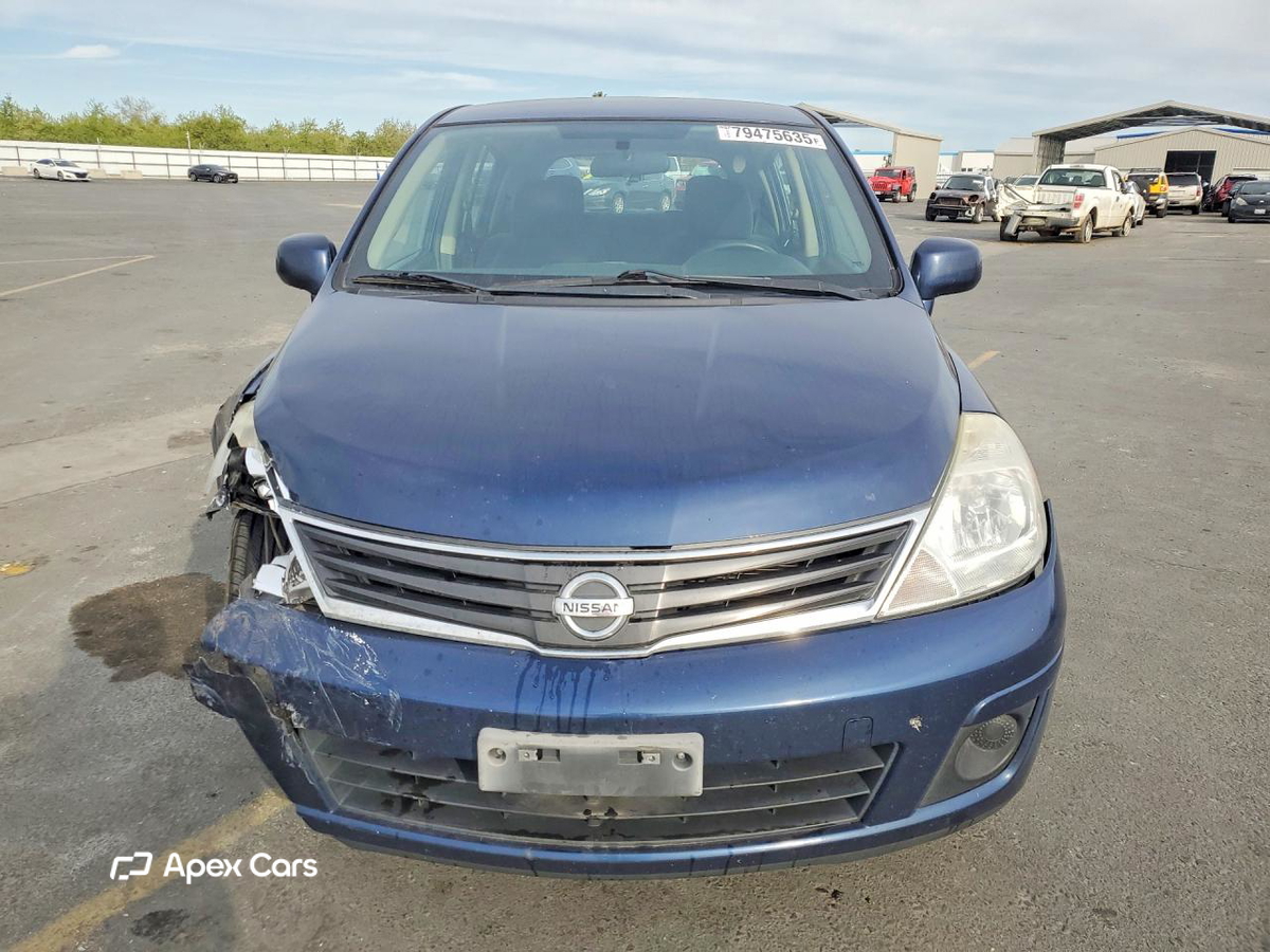 Nissan Versa 2012