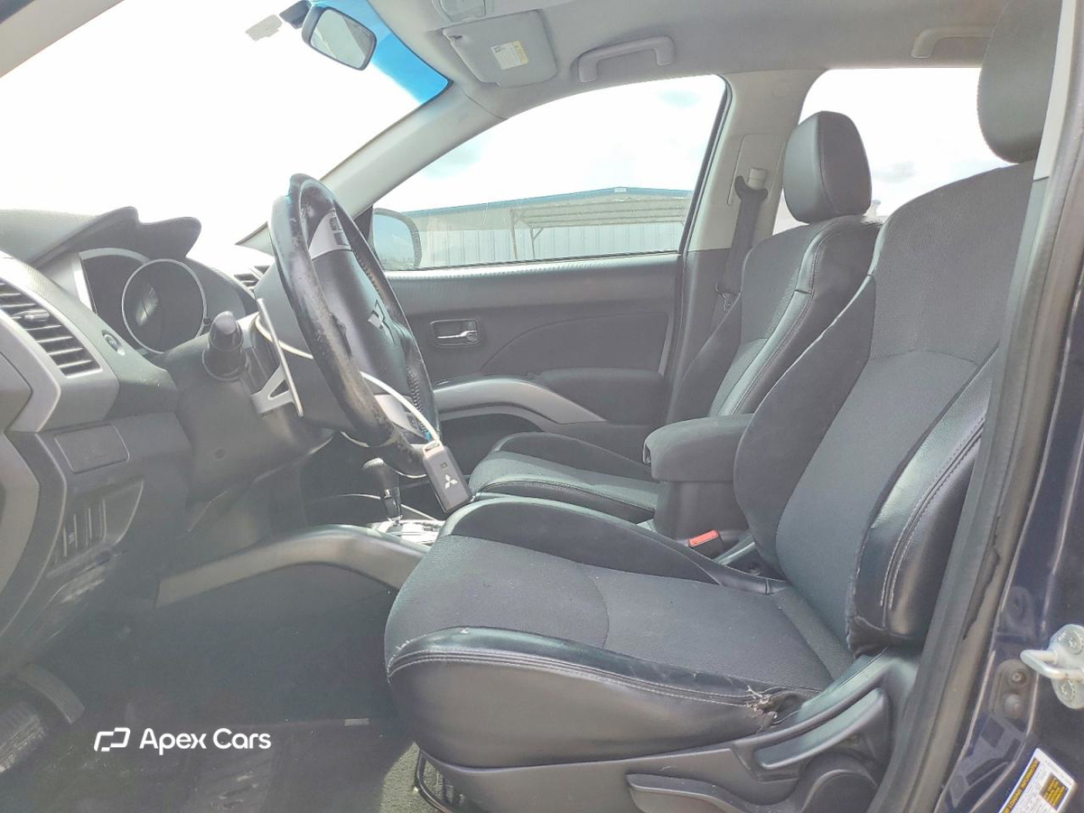 Mitsubishi Outlander 2010