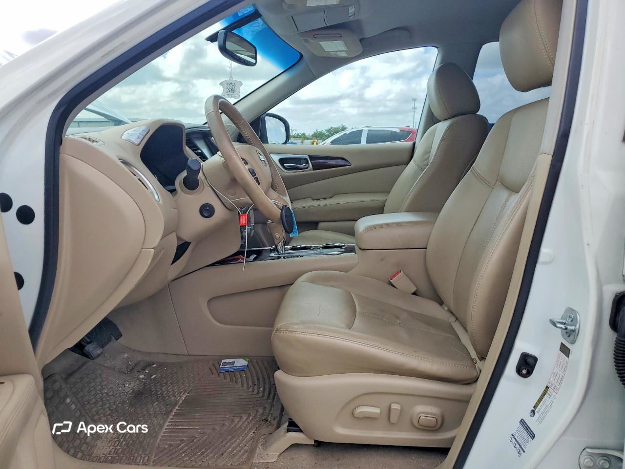 Nissan Pathfinder 2014