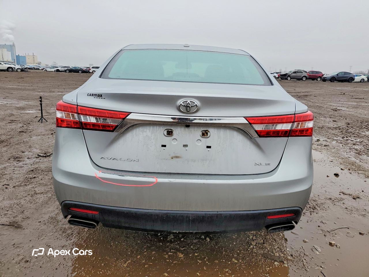 Toyota Avalon 2015