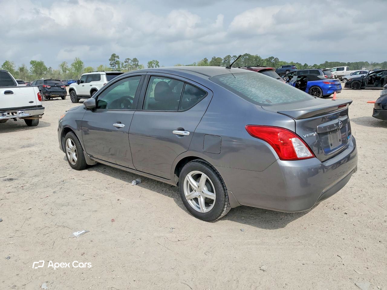 Nissan Versa 2016