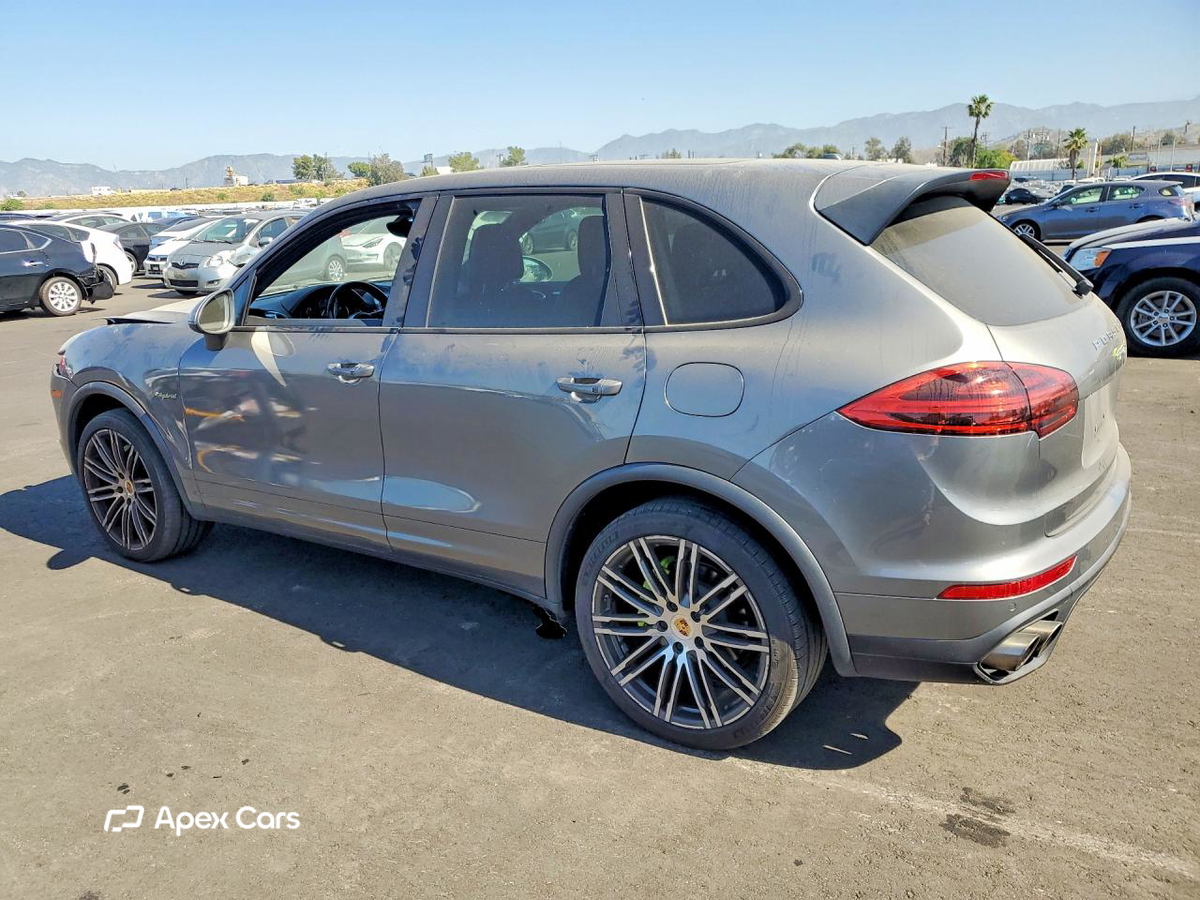Porsche Cayenne 2016