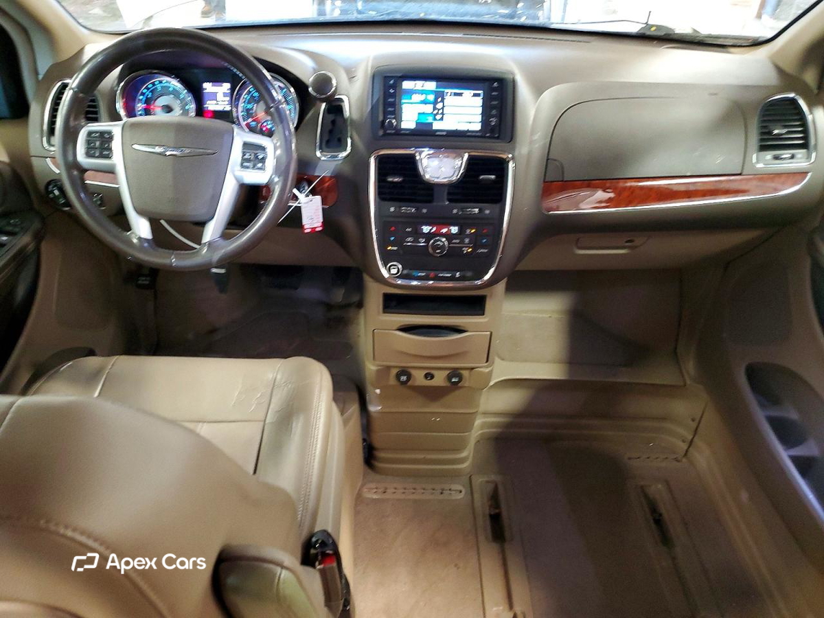 Chrysler Voyager 2013