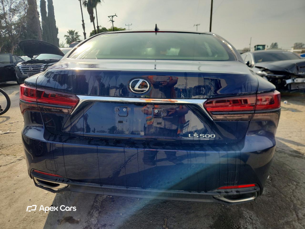 Lexus LS 2024