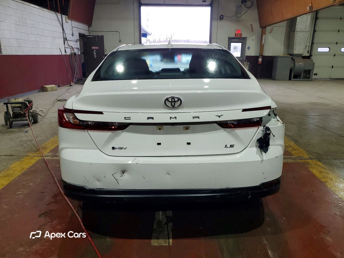 Toyota Camry 2025