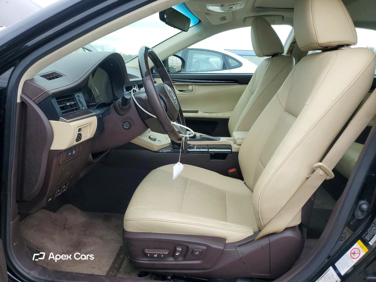 Lexus ES 2016