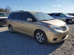 Toyota Sienna 2011