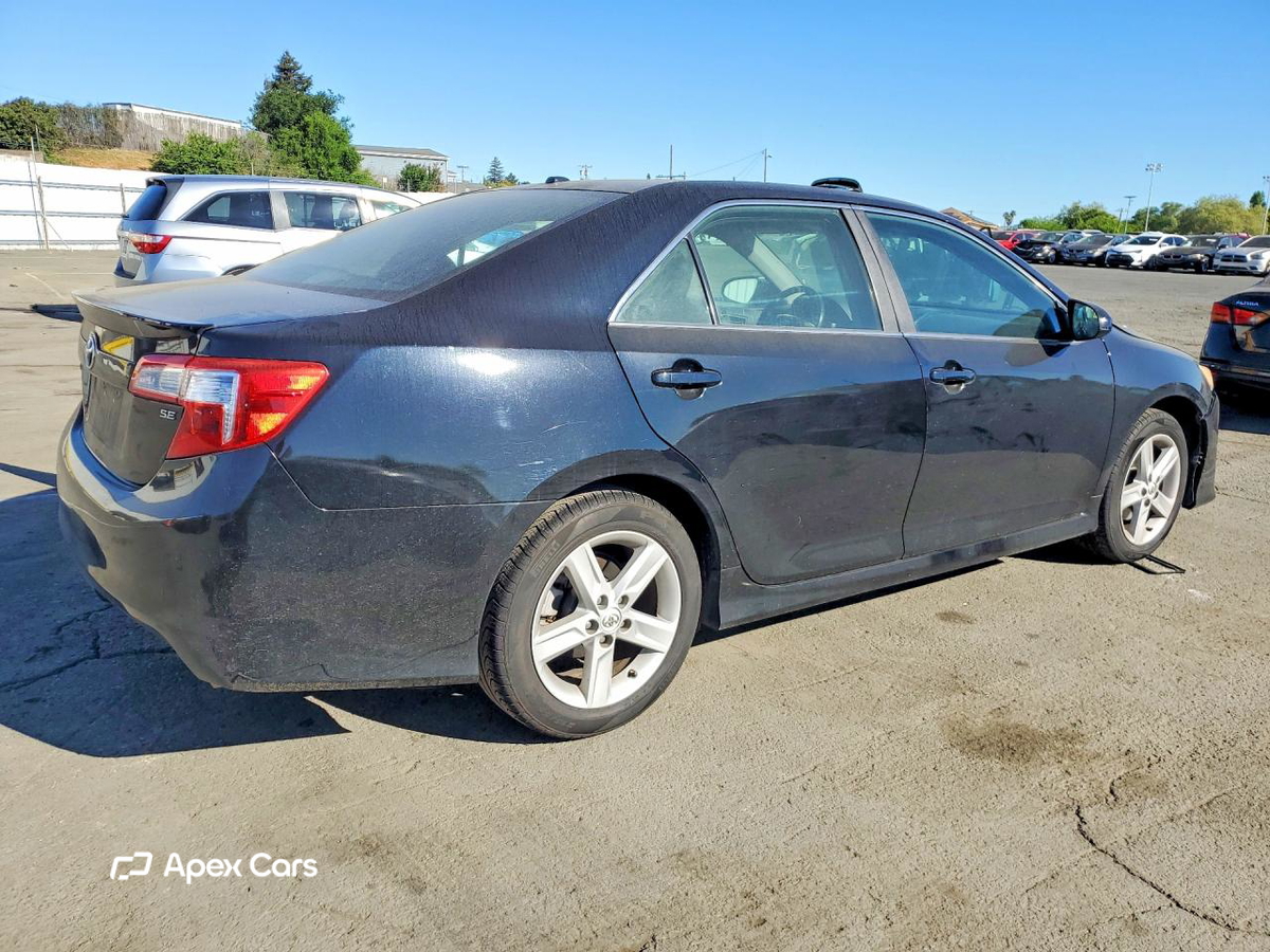 Toyota Camry 2012