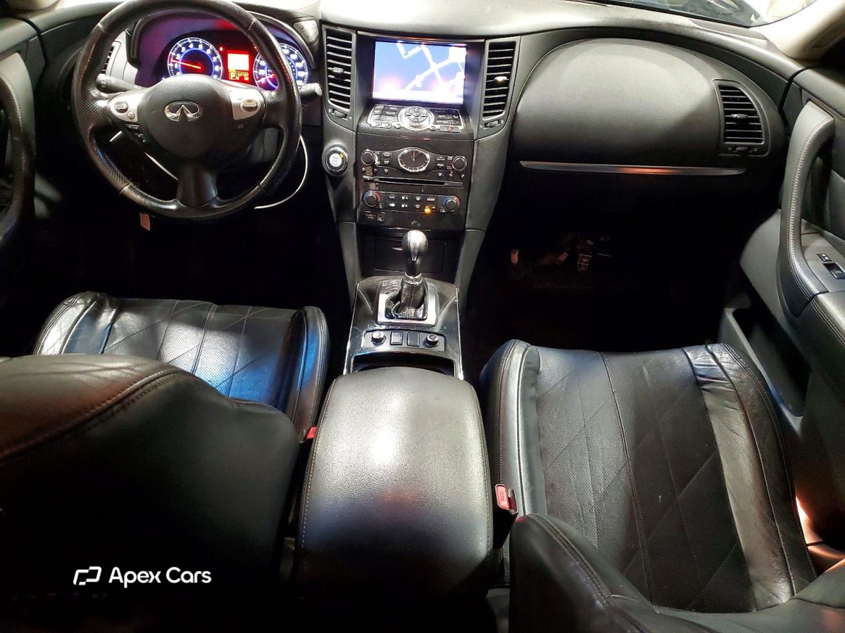 Infiniti FX 2011