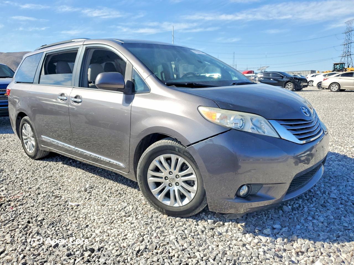 Toyota Sienna 2015