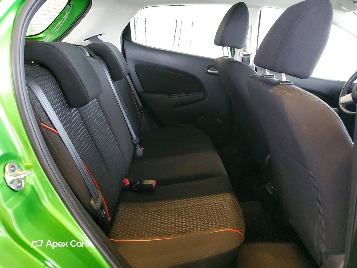 Mazda 2 2011